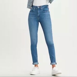 Levis 721 High Rise Skinny blue jeans 27
